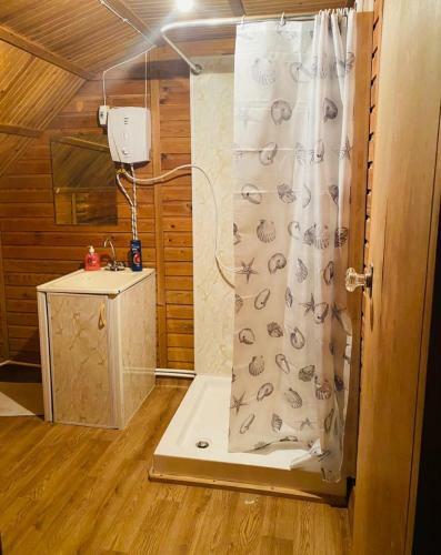 ????? ????/wooden House