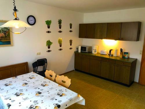 Apartamento Ferienwohnungen / Ferienhaus Adelsried