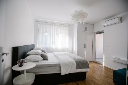 Big Tree Apartment & The Nest Apartment - Free Parking