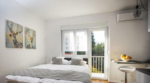 Big Tree Apartment & The Nest Apartment - Free Parking