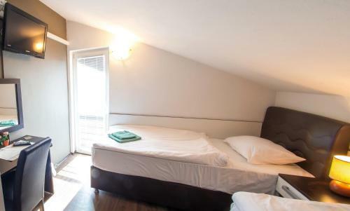 Hostal Guesthouse Stari Grad