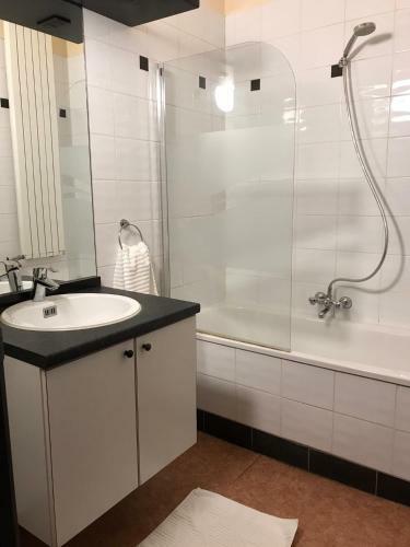 Seamax - Spacious And Bright Holiday Apartment