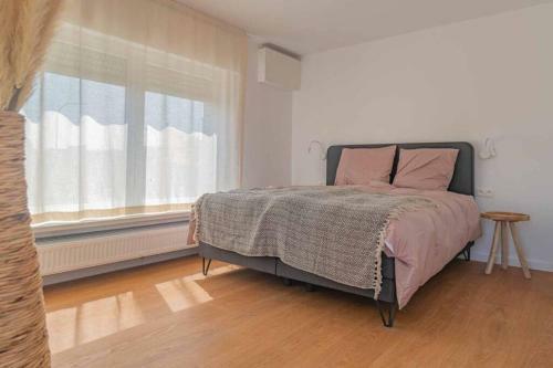 Vakantiewoning Voor 12 Met Garages Terras Tuin