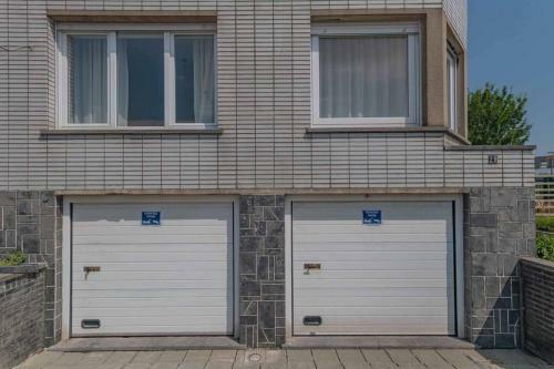 Vakantiewoning Voor 12 Met Garages Terras Tuin