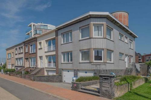 Vakantiewoning Voor 12 Met Garages Terras Tuin