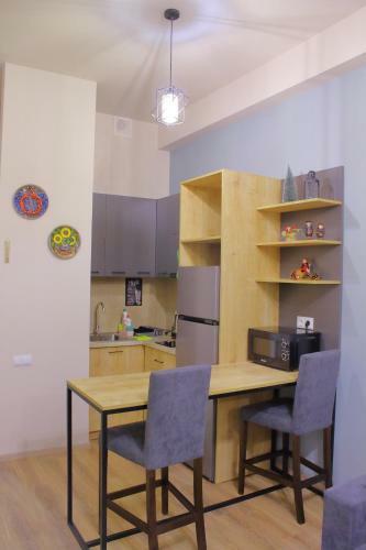 Woodland Apartment, Kechi House