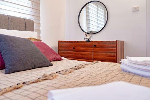 Luxury One-bedroom Apartment With Private Garden Lukomorye E3