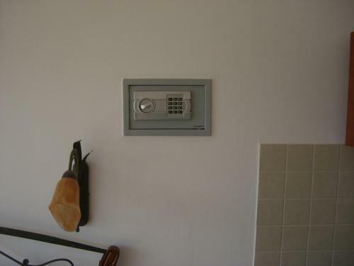 Hostal Penzion Ratm�r�k A Vin�rna U Raka