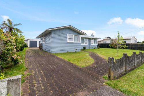 Fenton Retreat - Rotorua Holiday Home