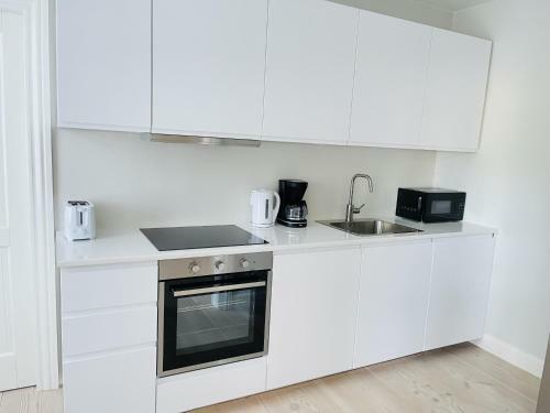 Aday - 2 Bedroom Apartment With Patio