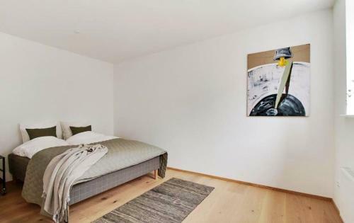 Central 3-bedroom Apartment With Huge Terrace, Including Queen Size Beds