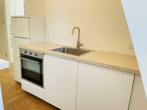 Hostal Aday - Aalborg Mansion - Room 1