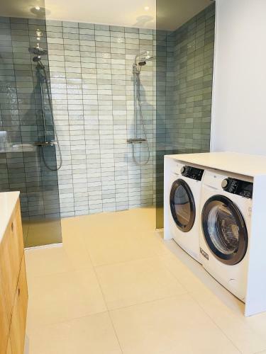 Hostal Aday - Modern Living - Yang Room