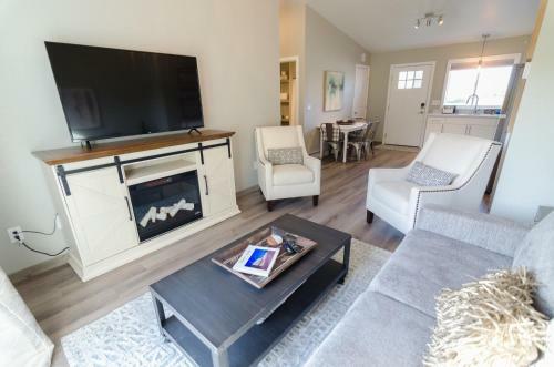 Motel Colony Suites