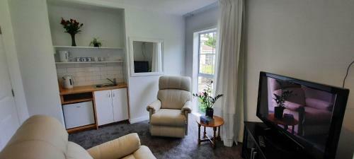 64 Mandalea B&B