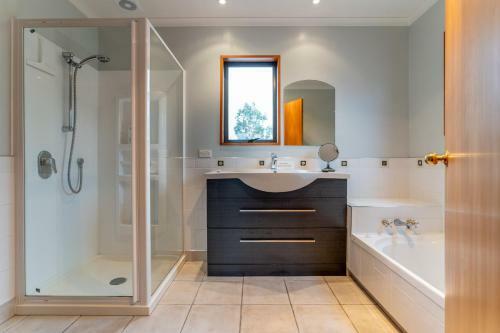 Villa Ohoka Country Retreat