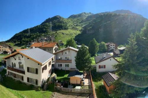 Cosy 2-bedroom Apartment With Magnificent View.