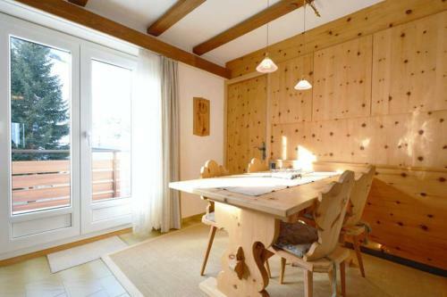 Cosy 2-bedroom Apartment With Magnificent View.