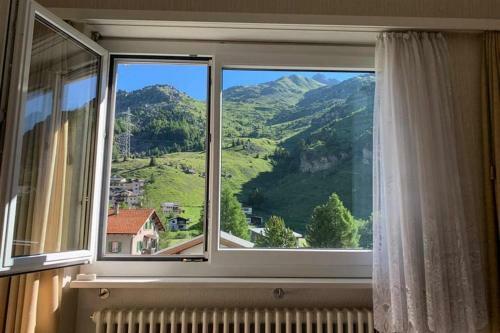 Cosy 2-bedroom Apartment With Magnificent View.