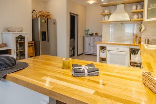 Apartamento Lovely 3bd Flat With Parking And Sea View