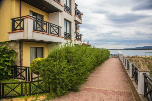 Apartamento Lovely 3bd Flat With Parking And Sea View