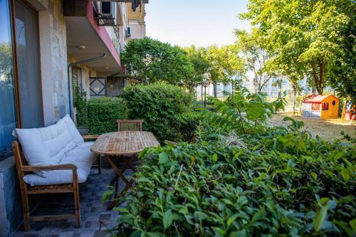 Apartamento ~by Camping Gradina ~ Spacious Flats With Balconies