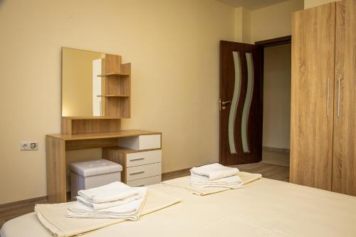 Apartamento ~by Camping Gradina ~ Spacious Flats With Balconies