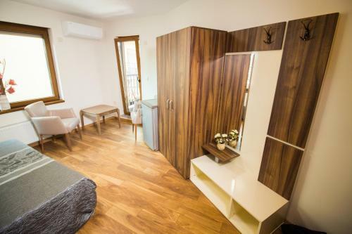 Hostal Breeze Guest House