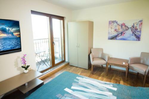 Hostal Breeze Guest House