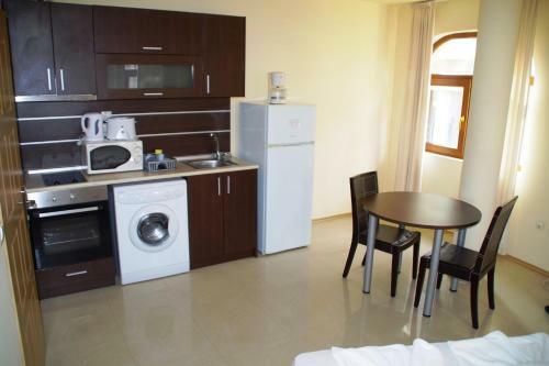 Azura Garden Apartments