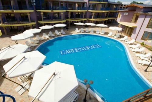 Azura Garden Apartments