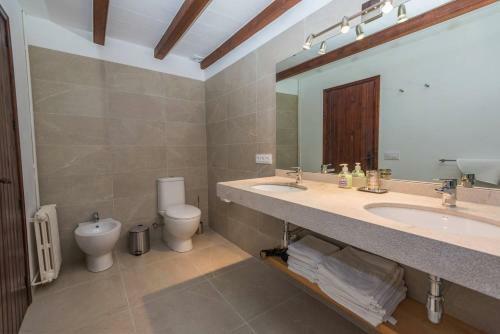 Cuixach - Stone Mallorcan Villa In Pollensa
