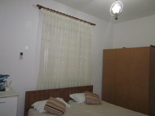 Hostal Guest House And Tavern Leo