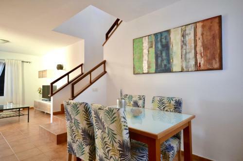 211 - Casa Elena 37 By Villas Now Ltd