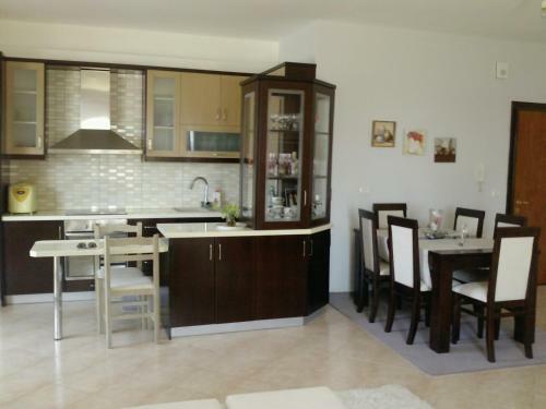 Apartment Elena