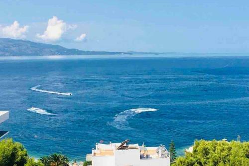 Beautiful Apartment With Fantastic Seaview