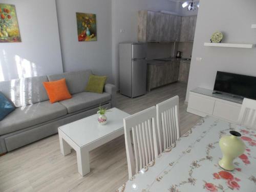 Coastline Apartments