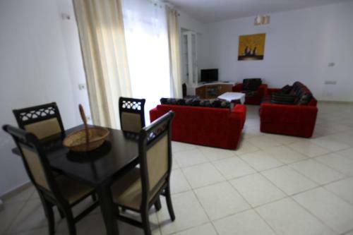 Rian Apartments