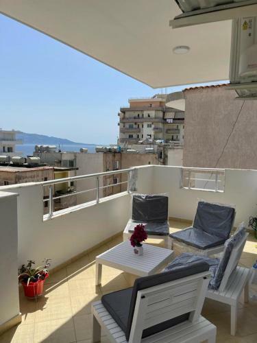 Nearby The Sea Apartment