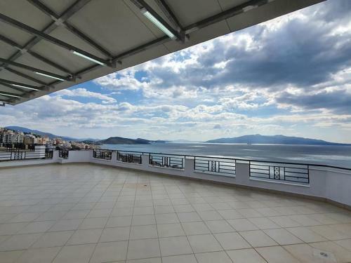 Apartamento Attic Sea View 3 Rooms