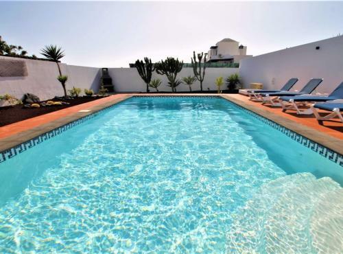 Villa Con Piscina Climatizada El Cobre 22