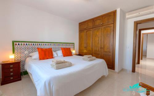 Stunning 3-bed Villa In Playa Blanca