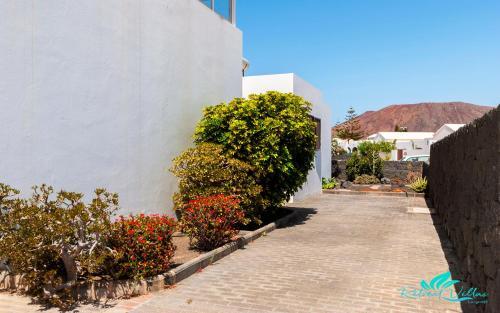 Stunning 3-bed Villa In Playa Blanca