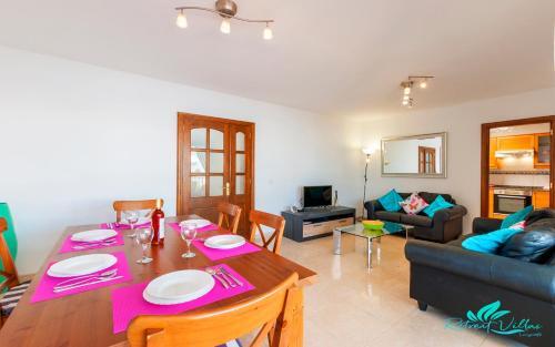 Stunning 3-bed Villa In Playa Blanca