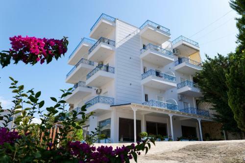 Lovely 1-bed Apartment In Sarande