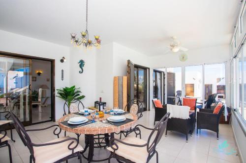Exclusive 2-bed Villa In Playa Blanca Adults Only