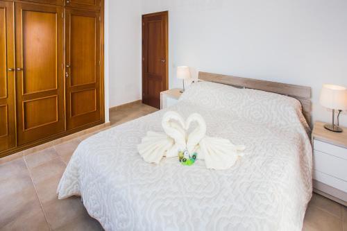 Impeccable 2-bed Villa In Playa Blanca