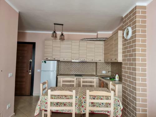 Eri Apartments 3
