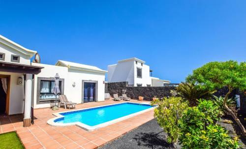 216 - Villa Helena By Villas Now Ltd
