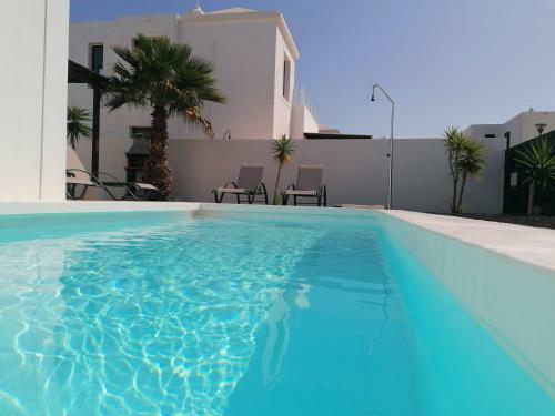 Villa Bolboreta With Private Pool